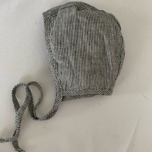 Briar striped bonnet